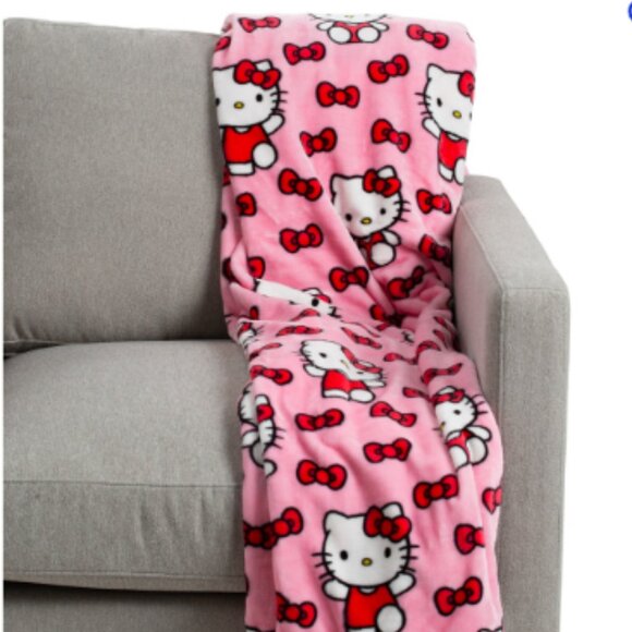 NORTHWEST Other - HELLO KITTY Plush Charming Bows Throw
